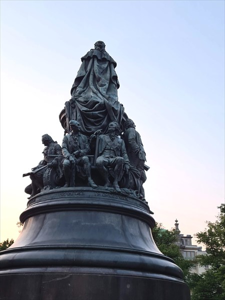 087-Памятник Екатерине Великои